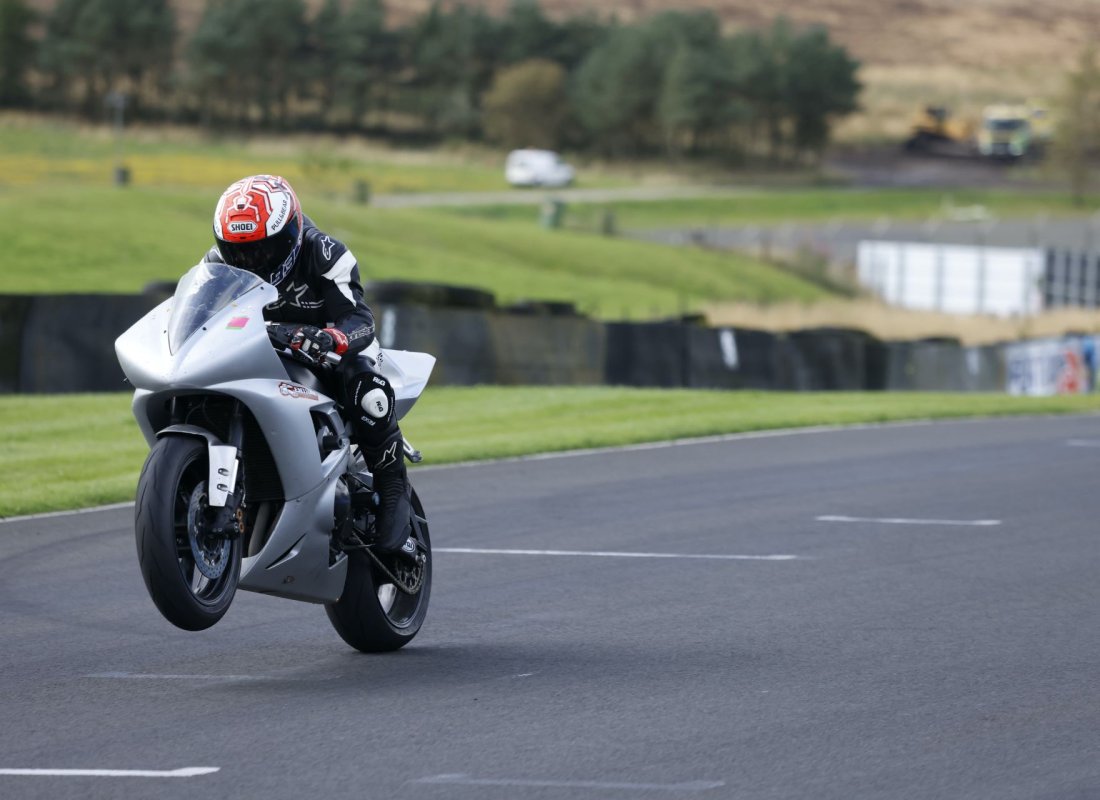  Niall Mackenzie Bike Trackday with Niall Mackenzie, motorcycle trackday action all day long with top expert tuition, advice and tips from 3 times British Superbike Champion, Niall Mackenzie and some current racing stars. Experience at Knockhill